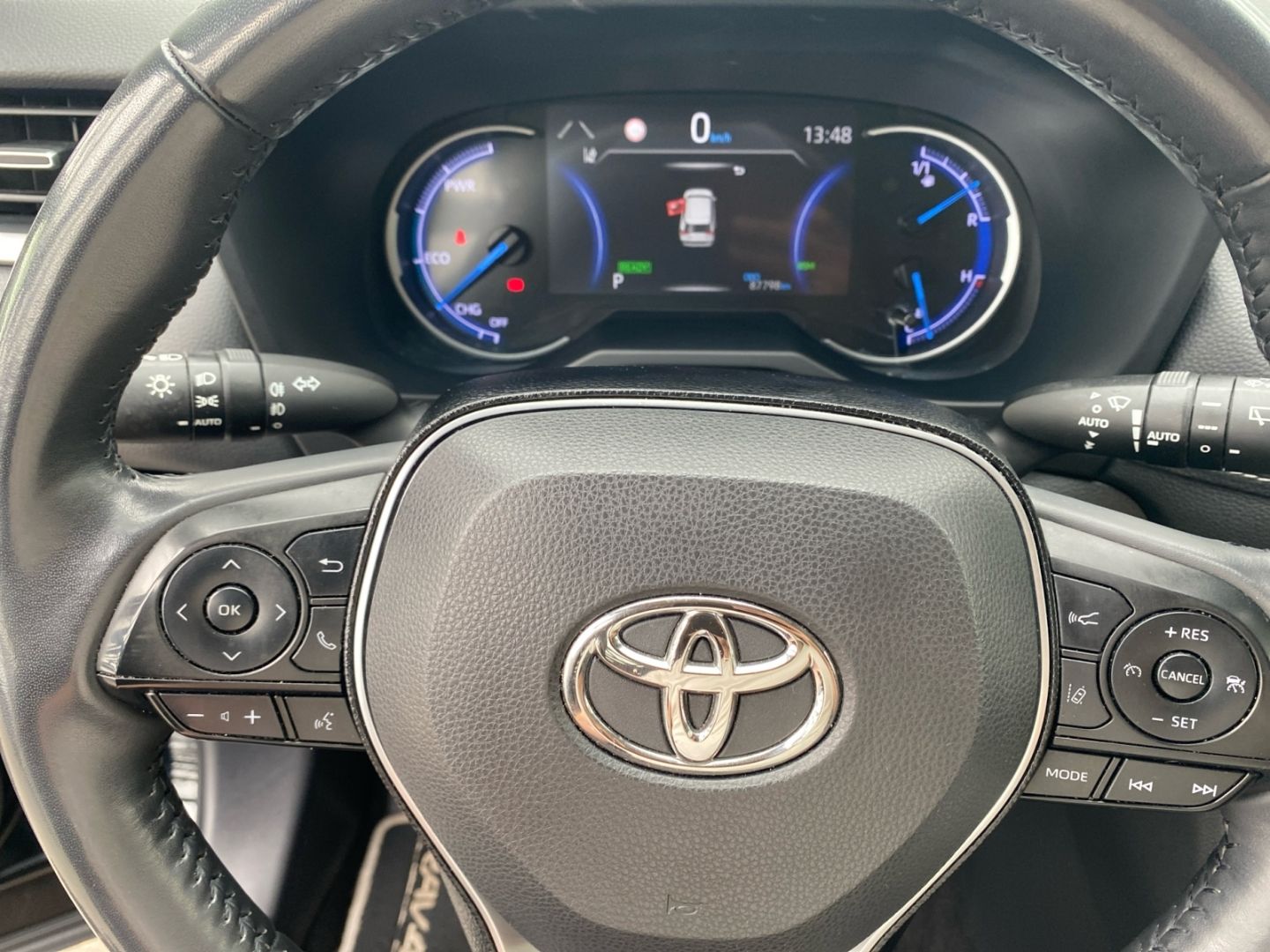Toyota RAV 4 2.5 4x2 Hybrid Team - Samsaru's Car Outlet