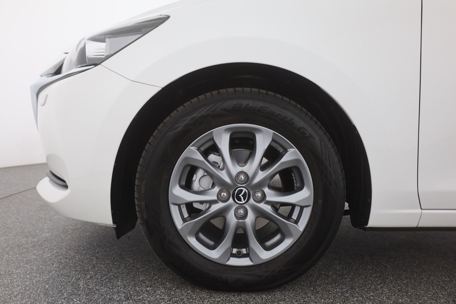 Mazda 2 1.5 SKYACTIV-G 90 Aut. - Samsaru's Car Outlet
