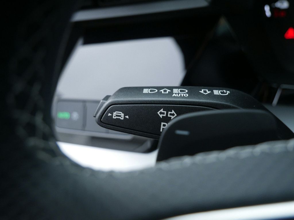 Audi A3 Sportback 40 TFSIe S-Line ACC+KAMERA+SHZ+LED+