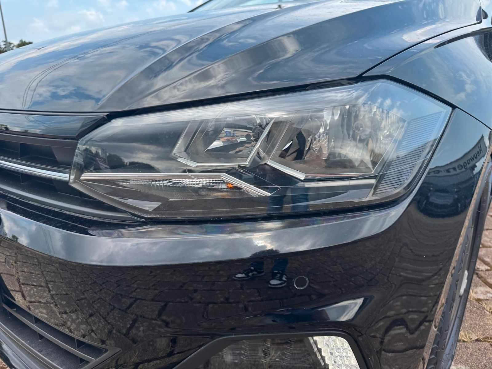 Volkswagen Polo VI Comfortline 1.0TSI - Samsaru's Car Outlet