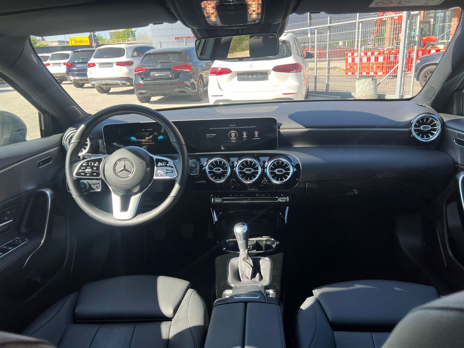 Mercedes-Benz A 200 - Samsaru's Car Outlet