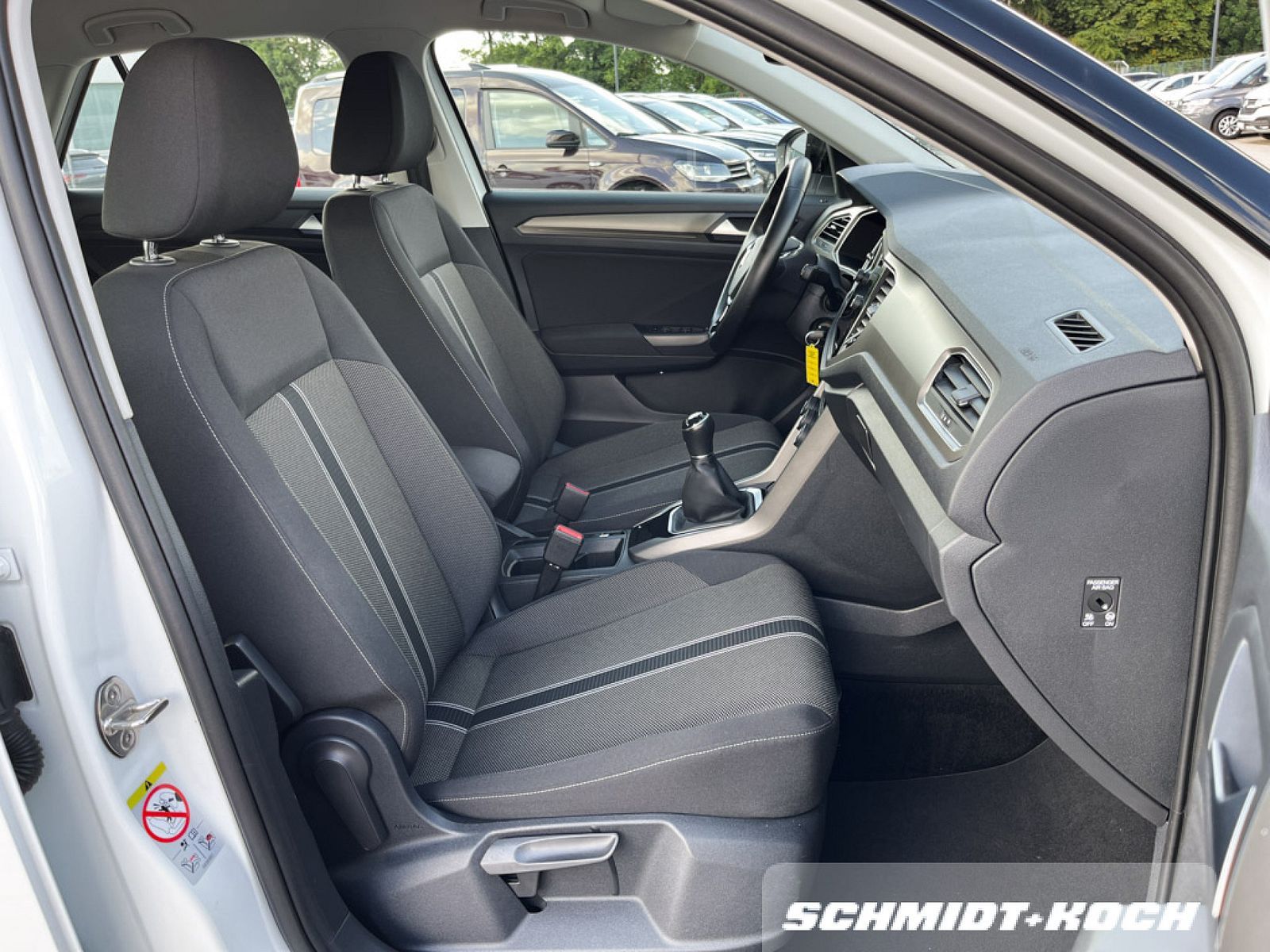 Volkswagen T-Roc 1.0 TSI Style - Samsaru's Car Outlet