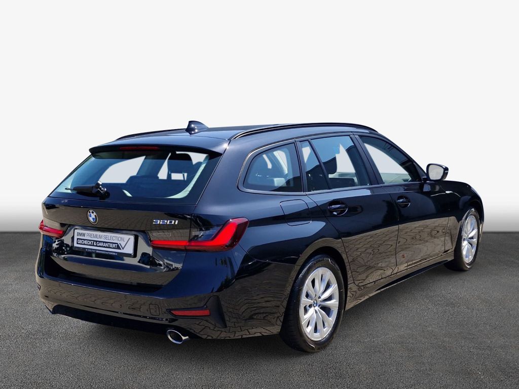 BMW 320i Touring Aut. Advantage - Samsaru's Car Outlet