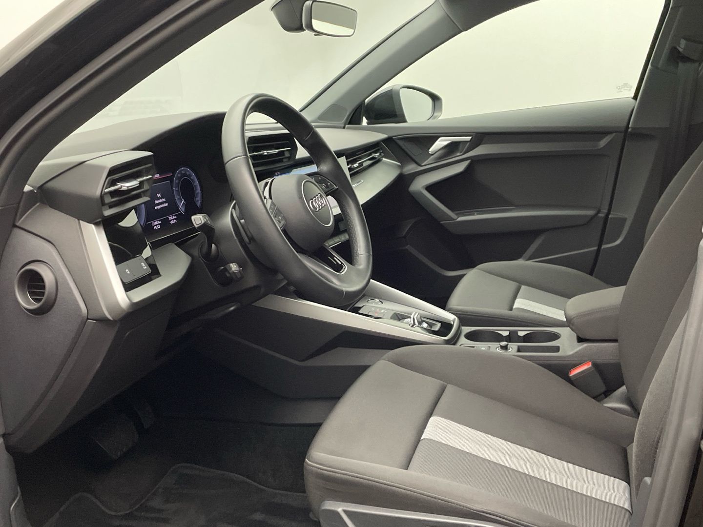 Audi A3 Sportback 40 TFSI e S tronic MMI Navi LED