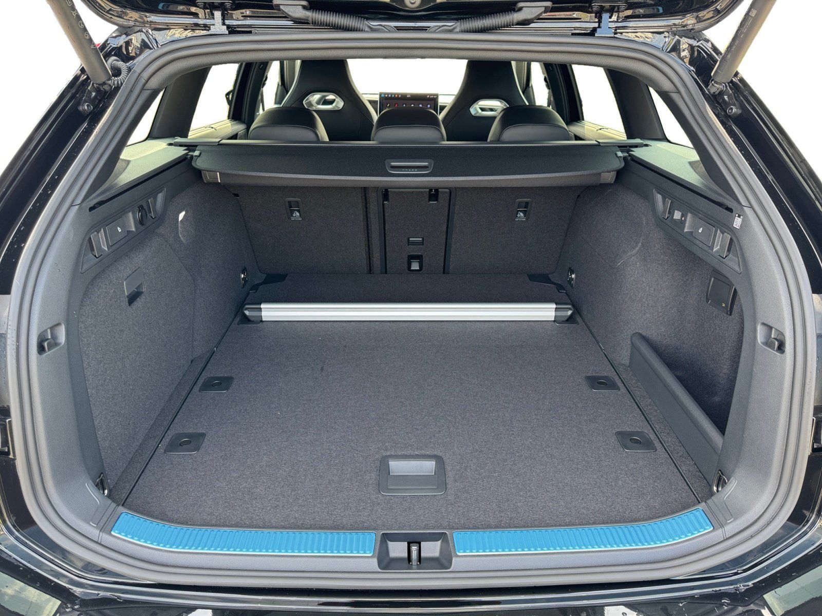 Volkswagen Passat Variant R-Line TDI DSG 4Motion|AHK|NAVI|A