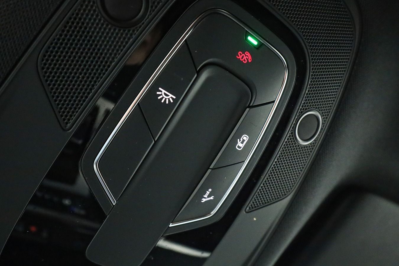 Audi Q5 S line 55 TFSI e qu. AHK, Matrix, Parken, ACC