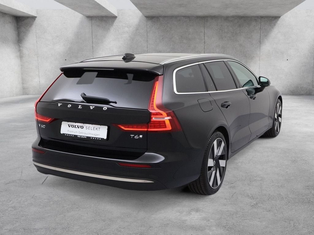 Volvo V60 T6 Ultra Bright Recharge Plug-In Hybrid AWD