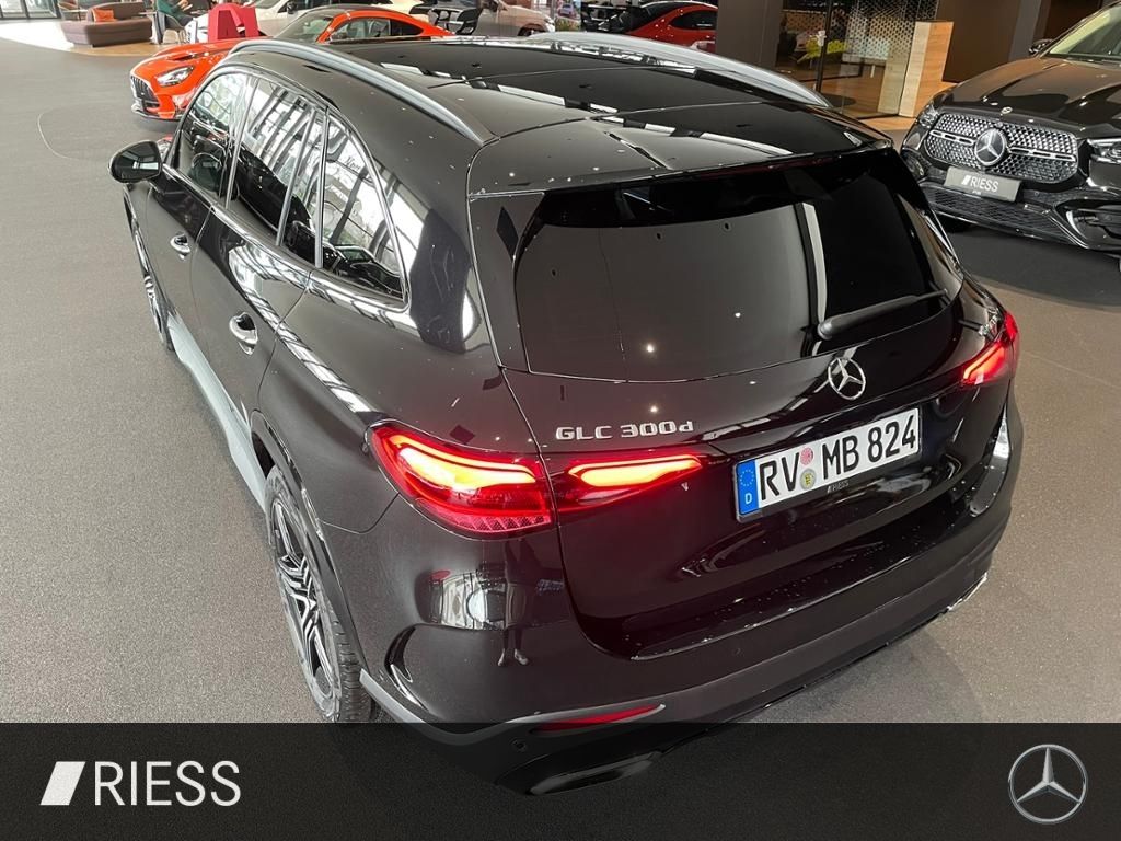 Mercedes-Benz GLC 300 d 4M AMG+AHK+PANO+HUD+STDHZG+KEYL+DISTRO