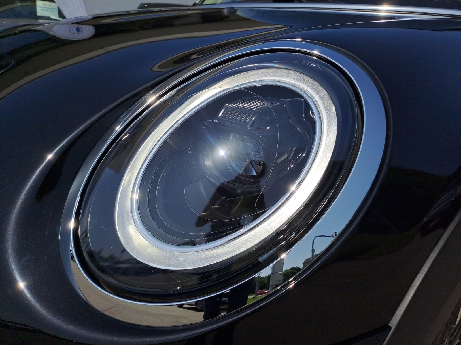 MINI Cooper SE Classic - Samsaru's Car Outlet