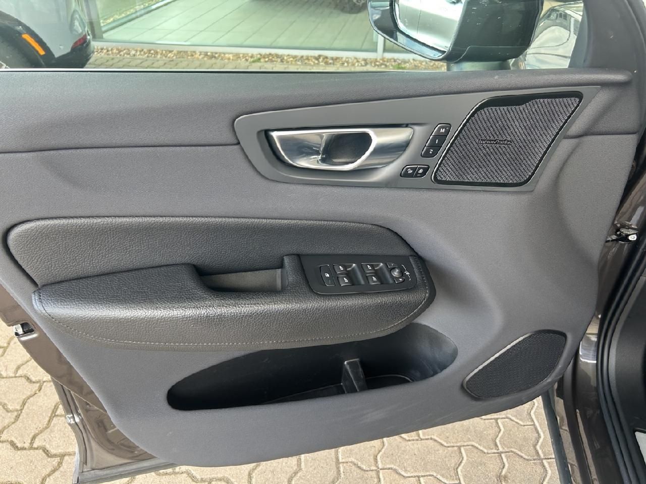 Volvo XC60 Inscription T8 Recharge *AHK*Xenium Paket