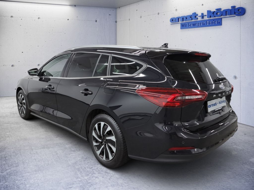 Ford Focus Turnier 1.5 Aut. TITANIUM NAVI RFK LED SH
