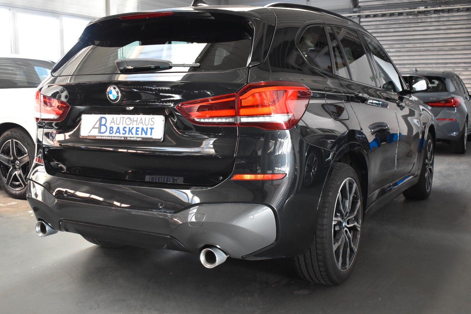 BMW X1 xDrive 25 d M SPORT - Samsaru's Car Outlet