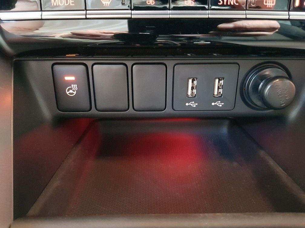 Mitsubishi Eclipse Cross 2.4 MIVEC PLUG-IN HYBRID 4WD TOP