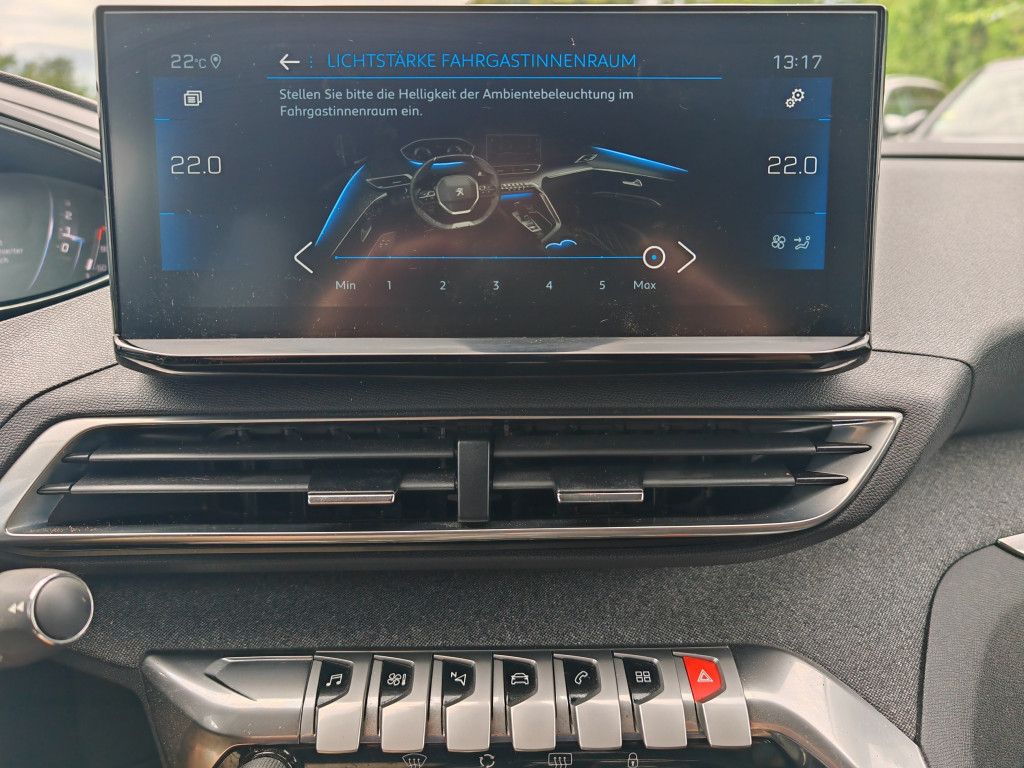 Peugeot 3008 PureTech EAT8 ALLURE PACK TOP - Samsaru's Car Outlet