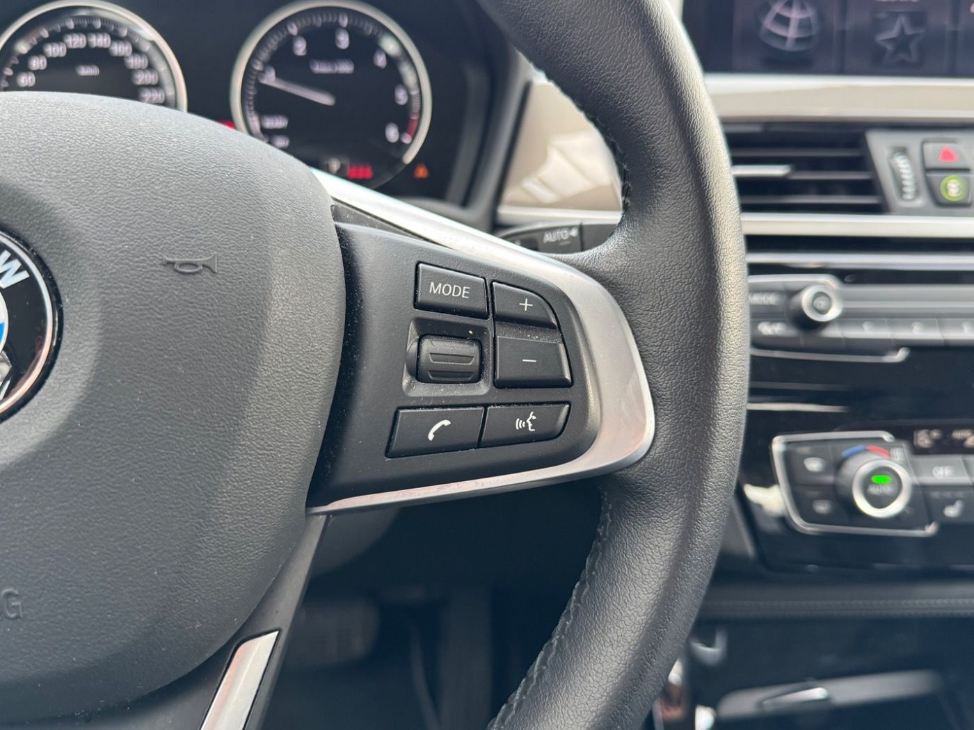 BMW X1 xDrive18d Aut. xLine - Samsaru's Car Outlet