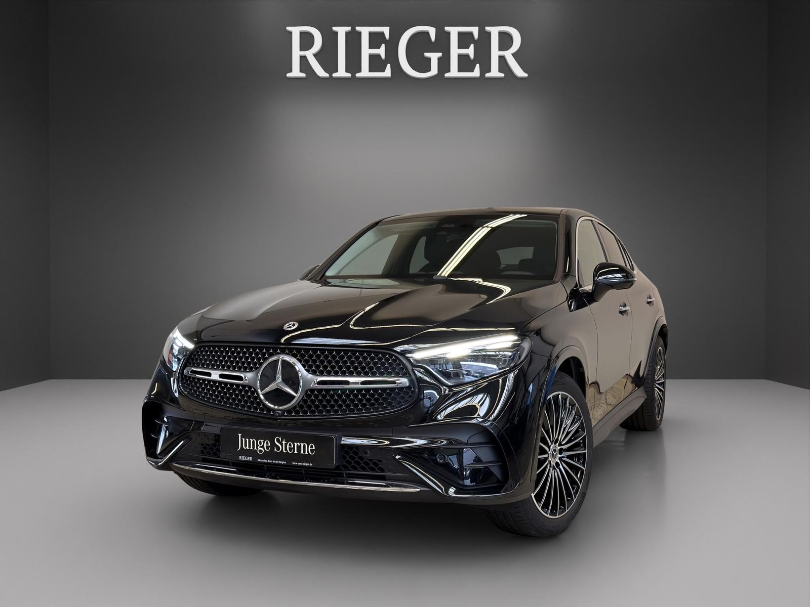 Mercedes-Benz GLC 300 d 4M AMG Premium Plus*AHK*Pano*HUD*20"*+