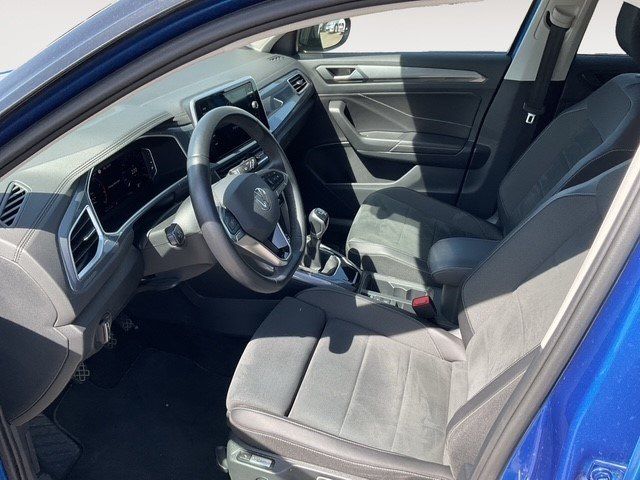 Volkswagen T-Roc 1.0 TSI Life - Samsaru's Car Outlet