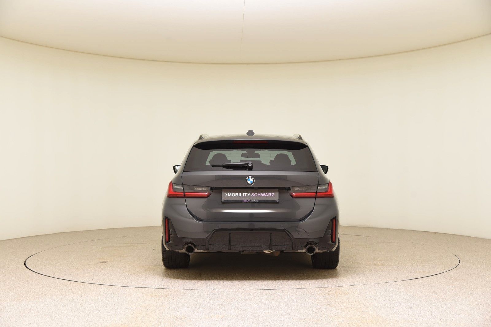 BMW 320d Touring xDrive M Sport - Samsaru's Car Outlet