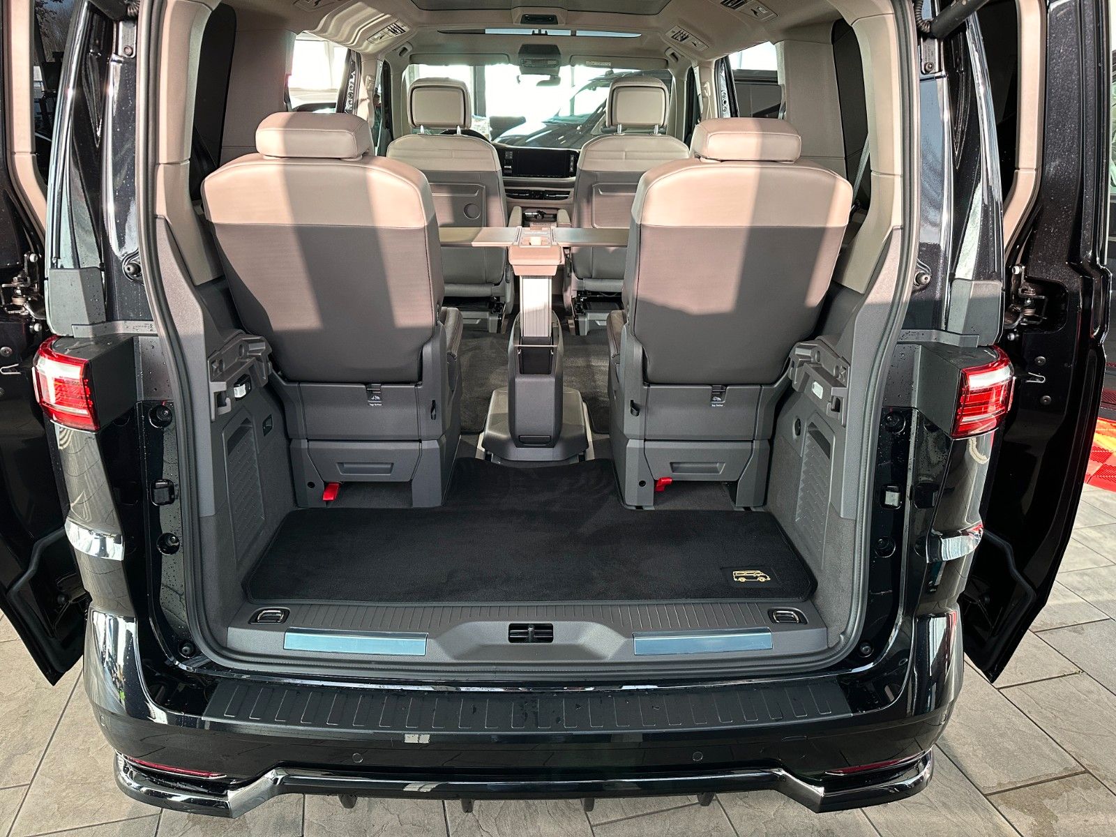 Volkswagen T7 Multivan ABT Edition - Samsaru's Car Outlet