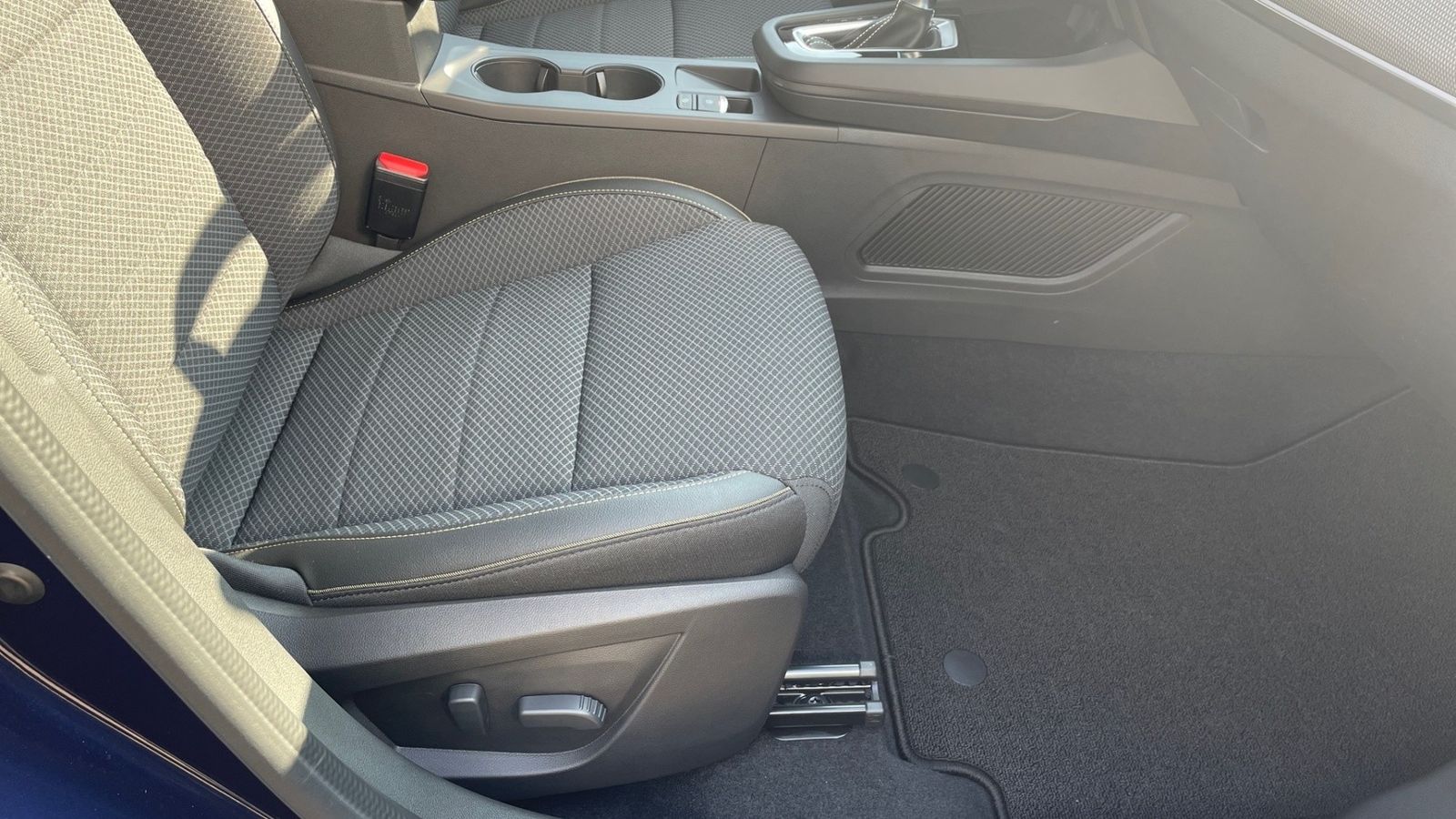 Renault Arkana TECHNO Mild Hybrid - Samsaru's Car Outlet
