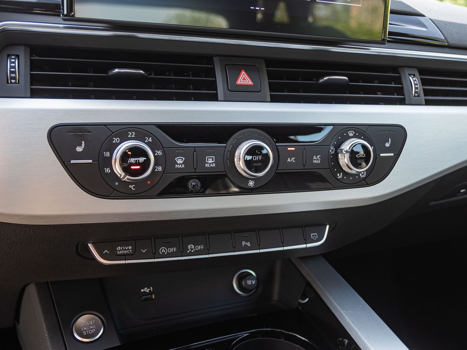 Audi A4 Avant S line 40TDI qu - Samsaru's Car Outlet