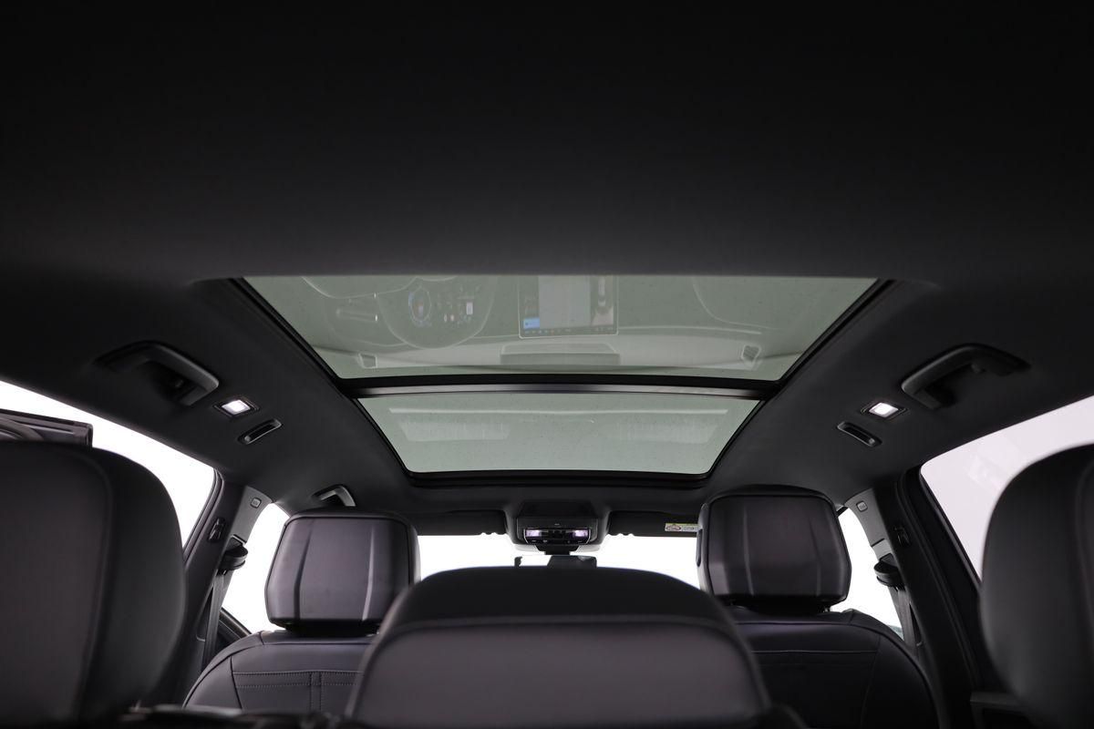 Volkswagen Tiguan TDI DSG 4M R-LINE Black, 20-Zoll, Pano, L