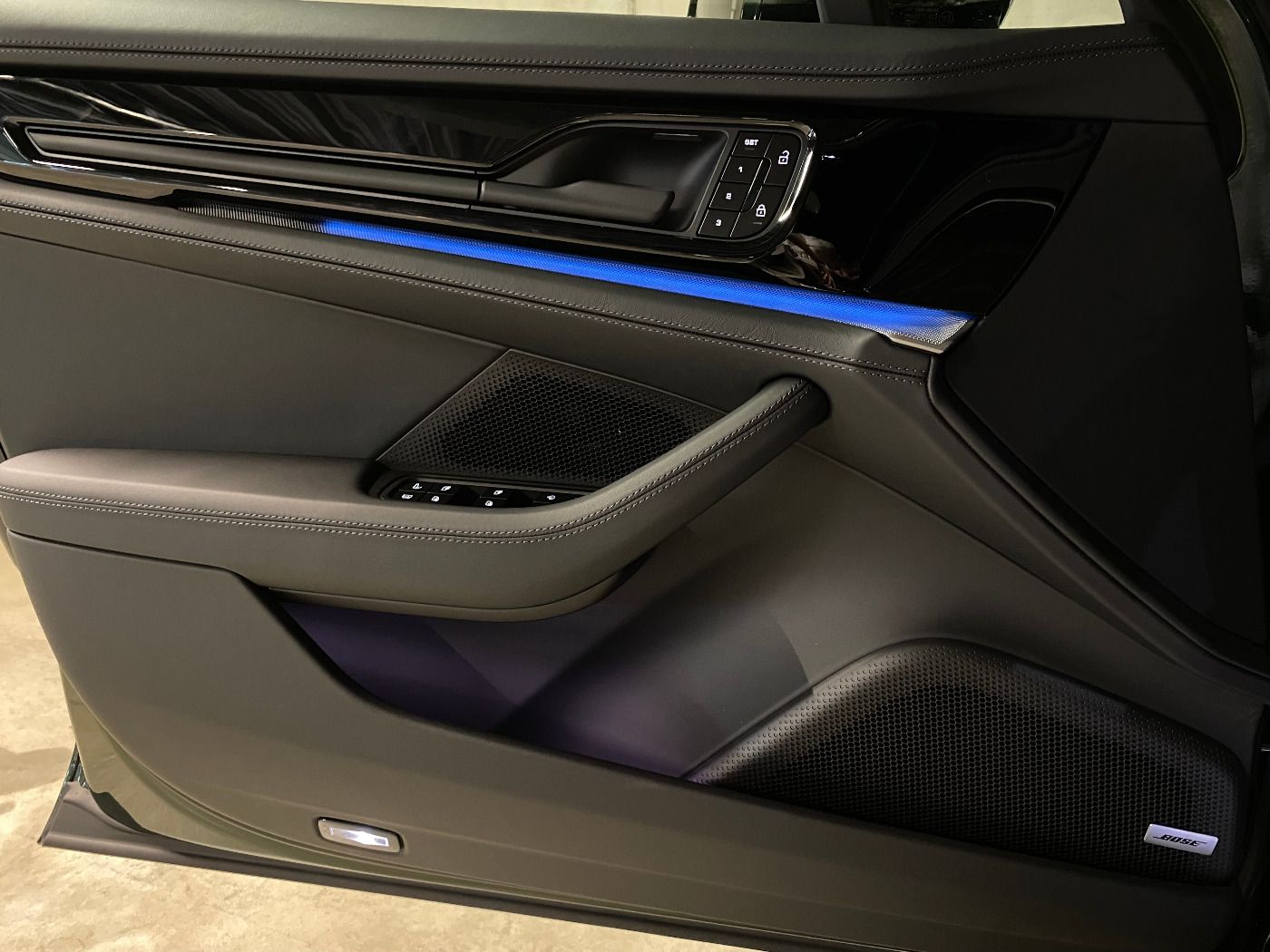 Porsche Panamera 4 E-Hybrid | SportDesign Paket | BOSE |
