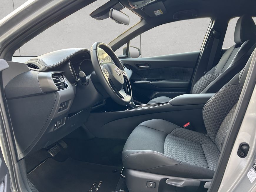 Toyota C-HR 2.0 Hybrid Team Deutschland