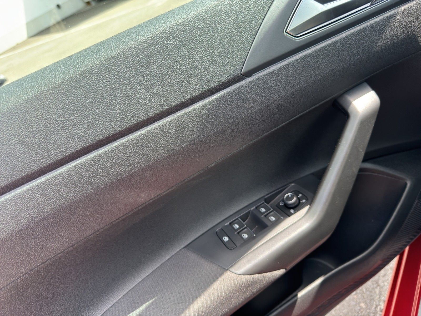 Volkswagen Taigo 1.5TSI DSG R-Line - Samsaru's Car Outlet