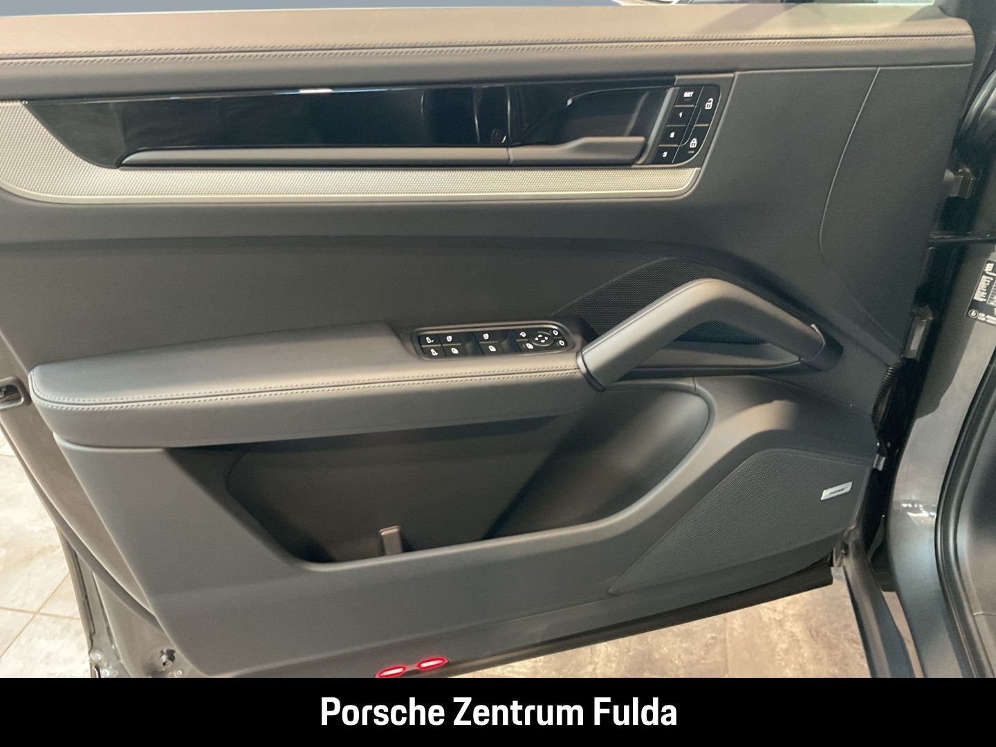 Porsche Cayenne BOSE Luftfederung Panorama Surround-View