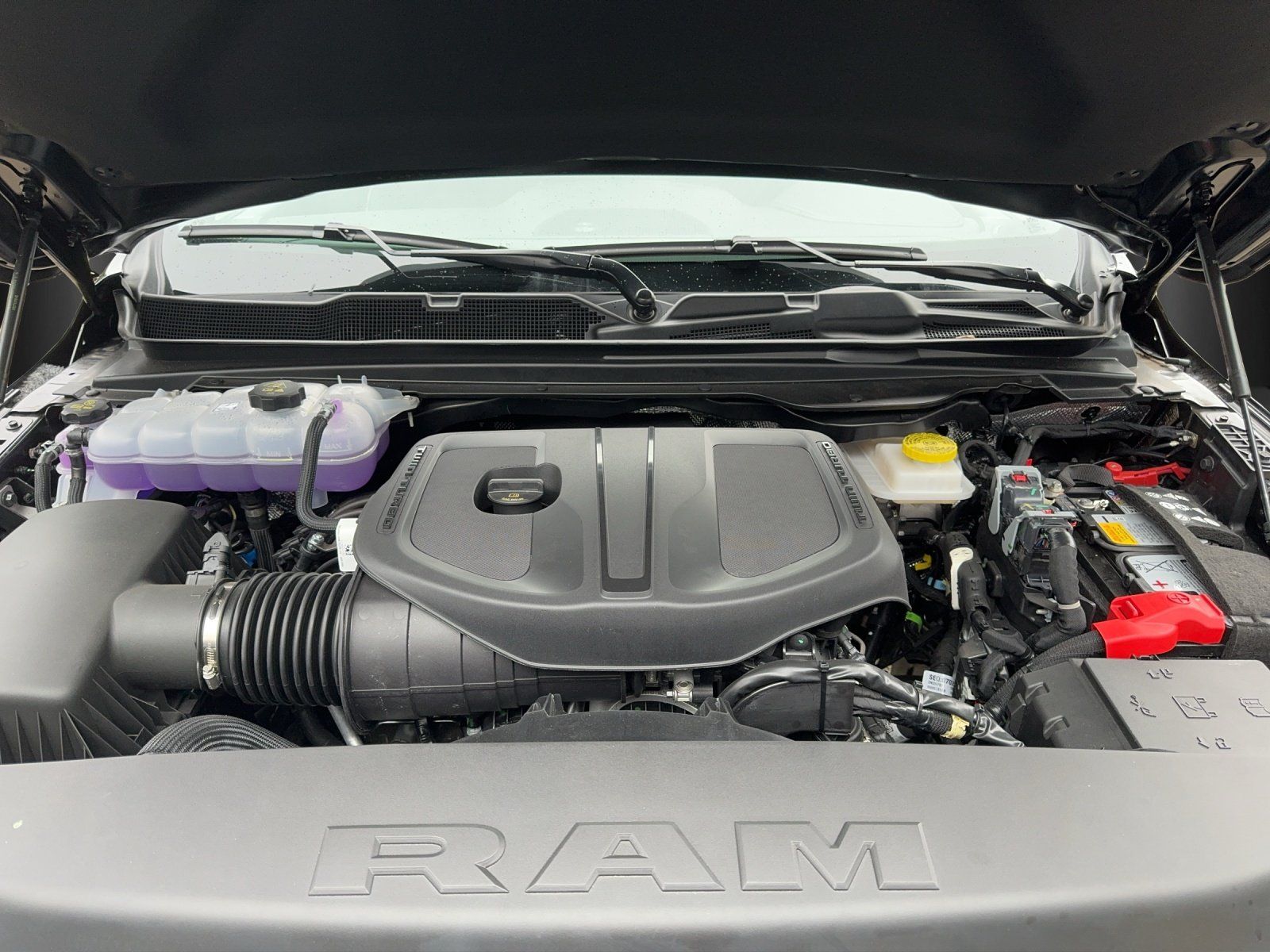 Dodge RAM 1500 Laramie Sport HURRICANE AHK 3500/LPG