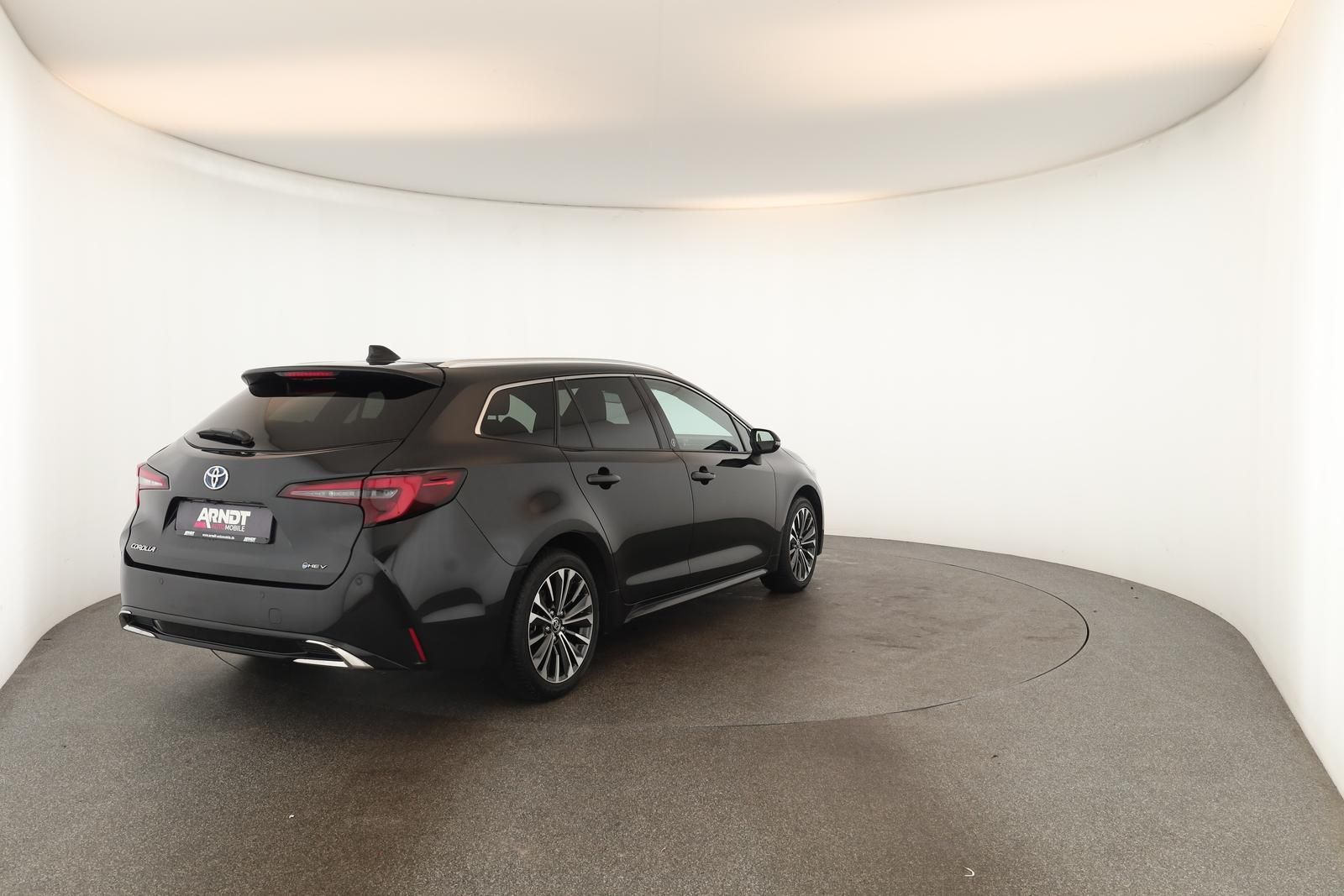 Toyota Corolla Touring Sports 1.8 CVT Team D Navi Kam