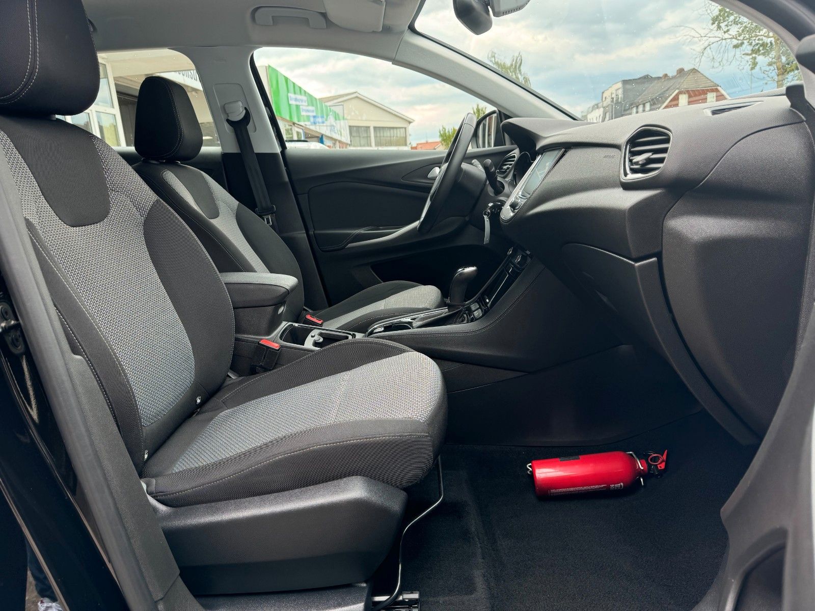 Opel Grandland Business Edition - Samsaru's Car Outlet