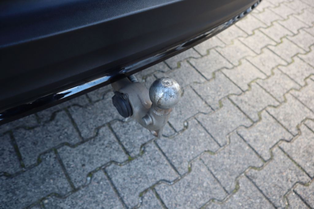 Volvo XC40 Recharge 78 kWh Twin Motor Plus|AHK|NAVI|