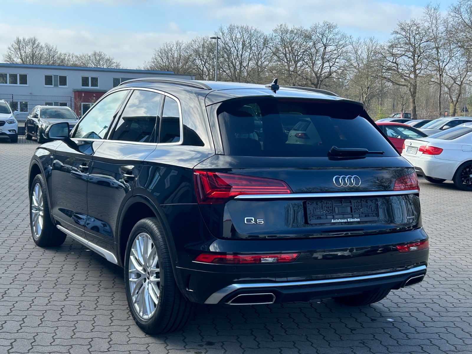 Audi Q5 40 TDI quattro S line - Samsaru's Car Outlet