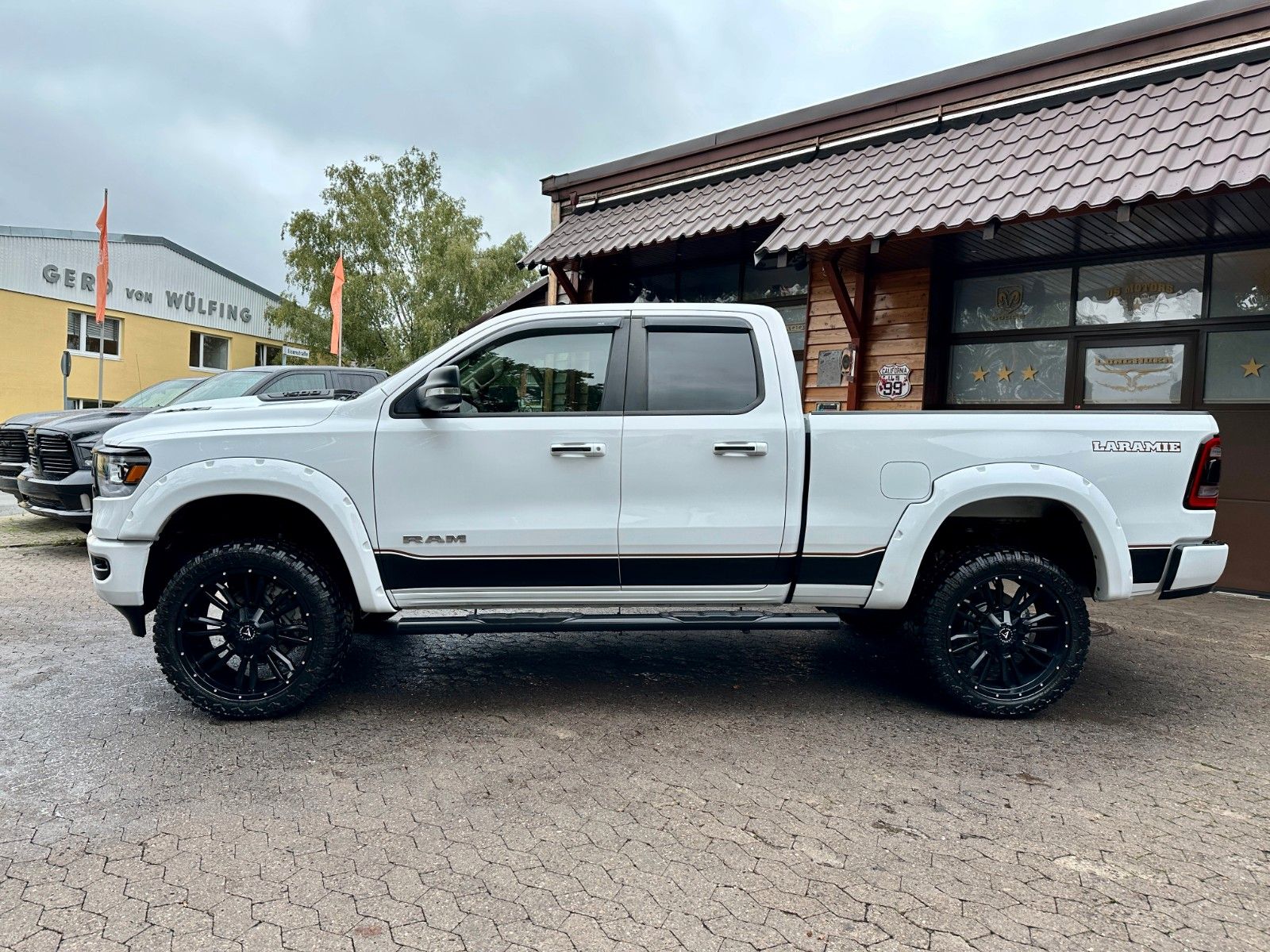 Dodge LIFT*LPG*4X4*OFF-ROAD*LARAMIE*LED*AHK*NAVI*