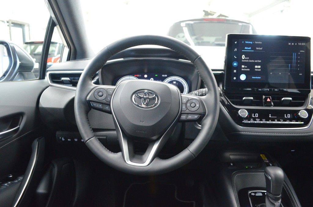 Toyota Corolla TS 1.8 Hybrid - Samsaru's Car Outlet