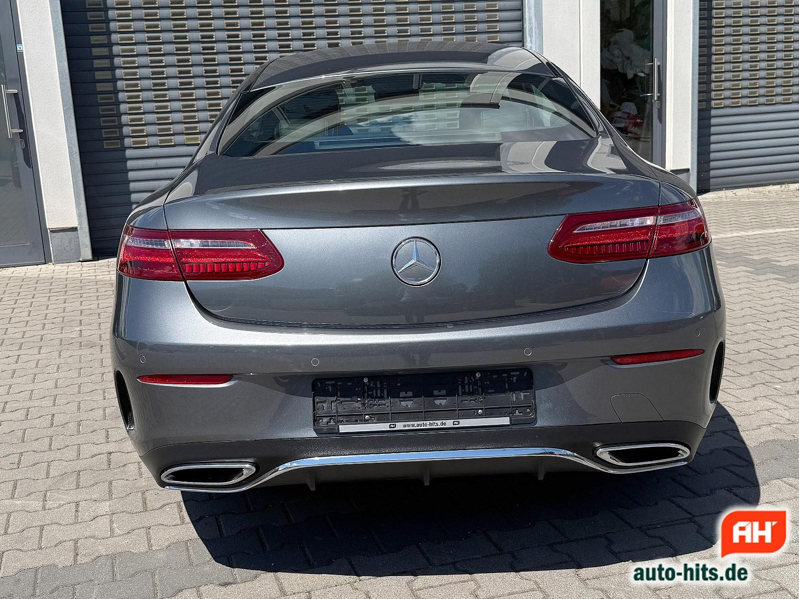 Mercedes-Benz E 220 Coupe AMG Line - Samsaru's Car Outlet