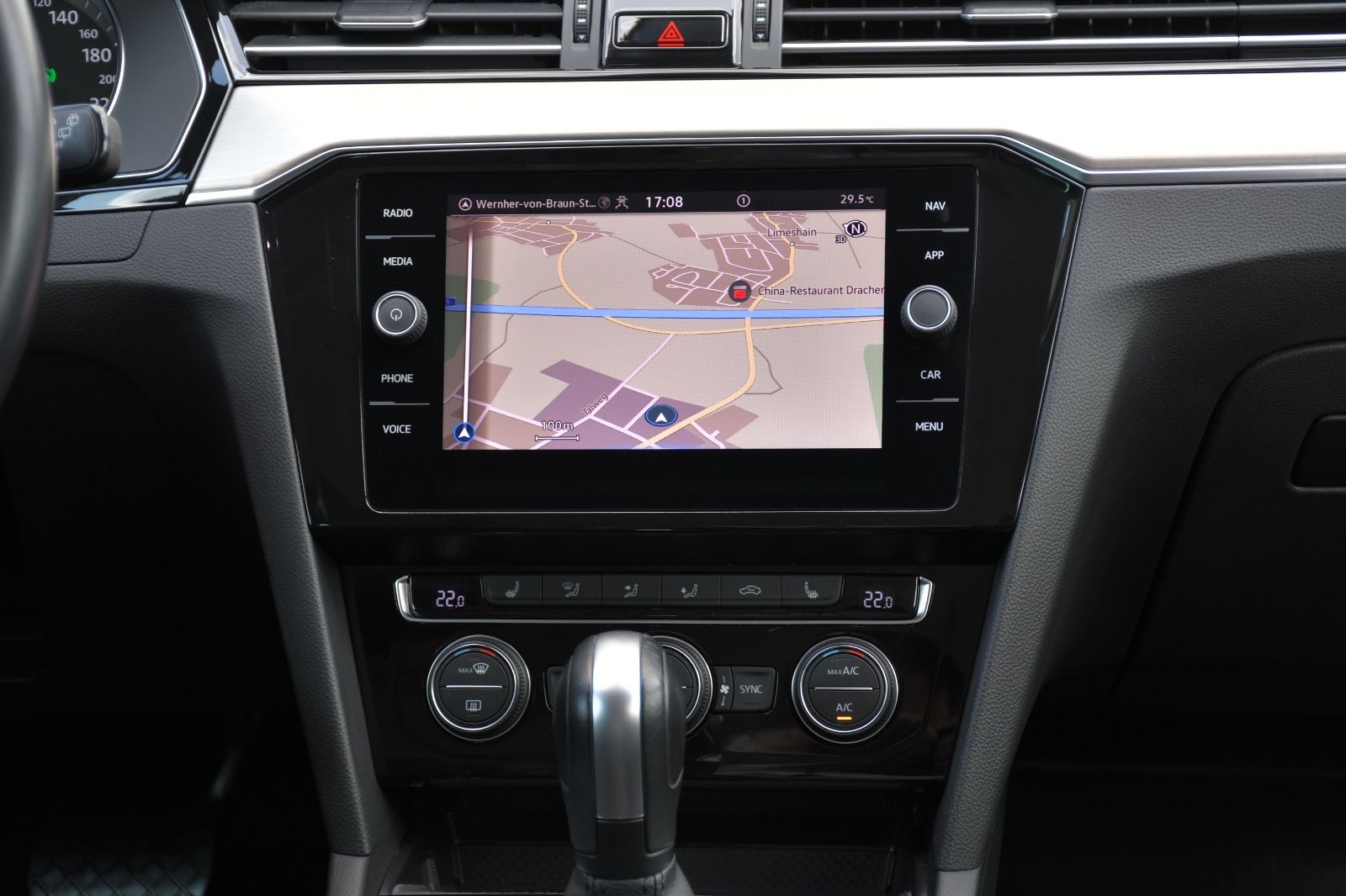 Volkswagen Passat Var Elegance - Samsaru's Car Outlet