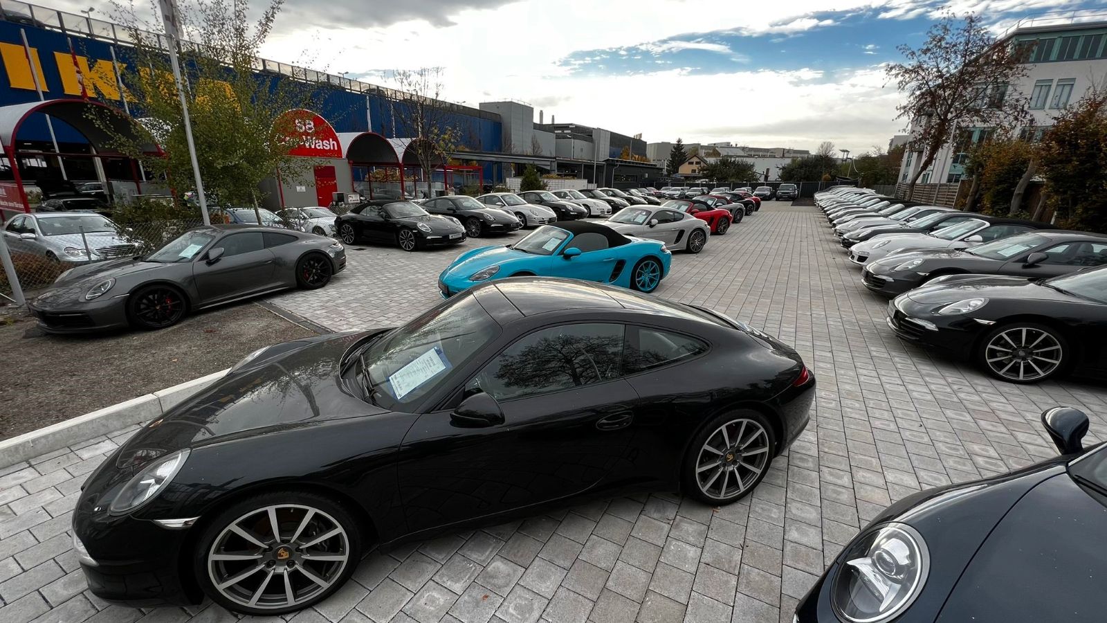 Porsche Macan III Exclusive - Samsaru's Car Outlet