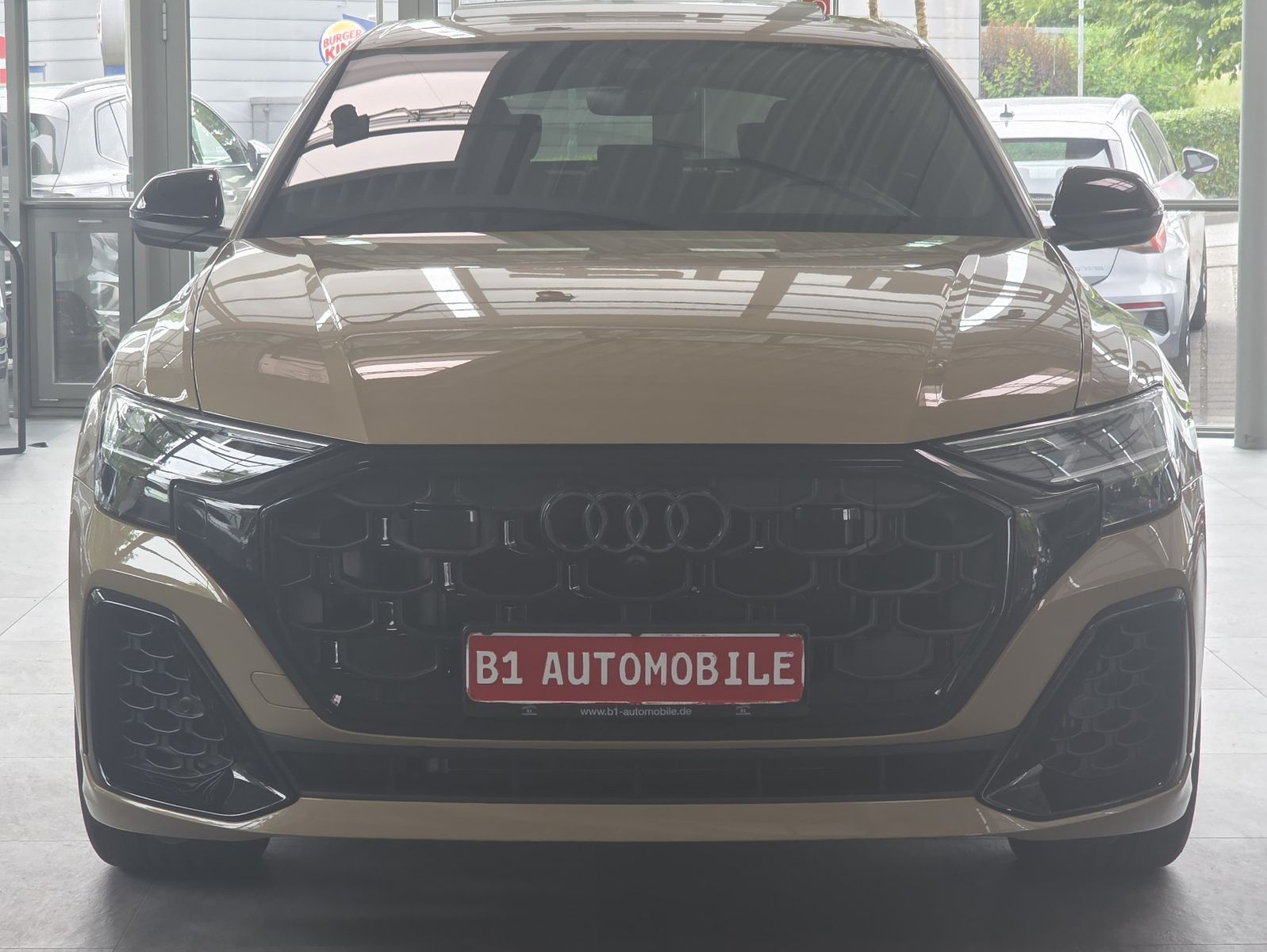 Audi Q8 60 TFSI e quattro - Samsaru's Car Outlet