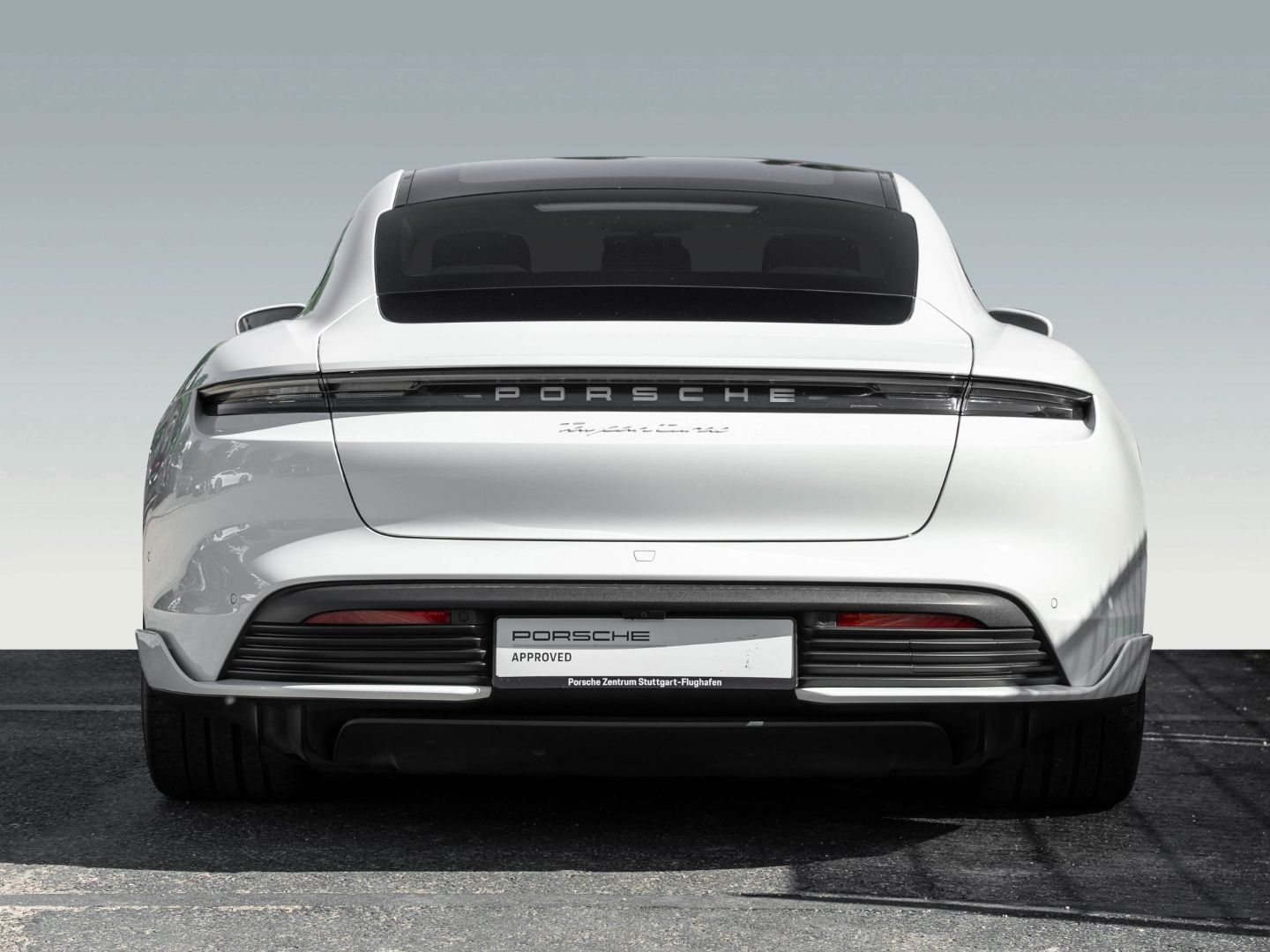 Porsche Taycan Turbo SportDesign u. Sport Chrono Paket