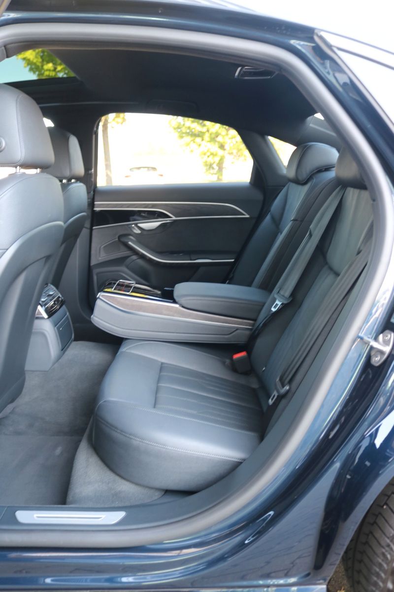 Audi A8 55 TFSI quattro - Samsaru's Car Outlet