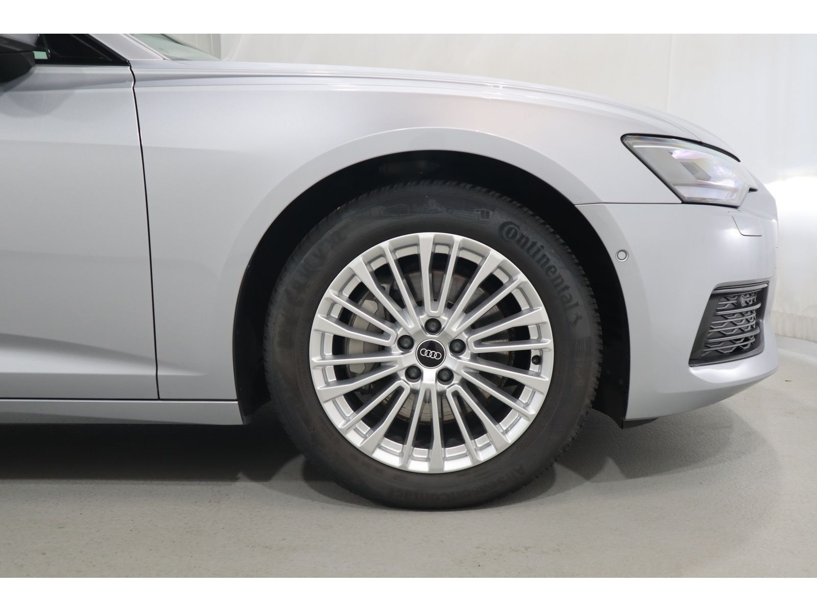 Audi A6 Limo 45 TFSI quattro design - Samsaru's Car Outlet