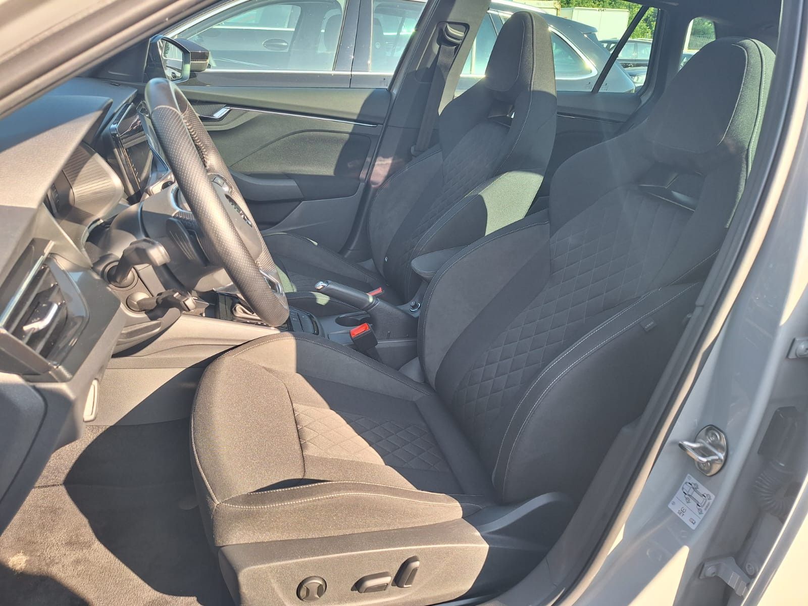 Skoda Kamiq 1.5 TSI ACT Style - Samsaru's Car Outlet