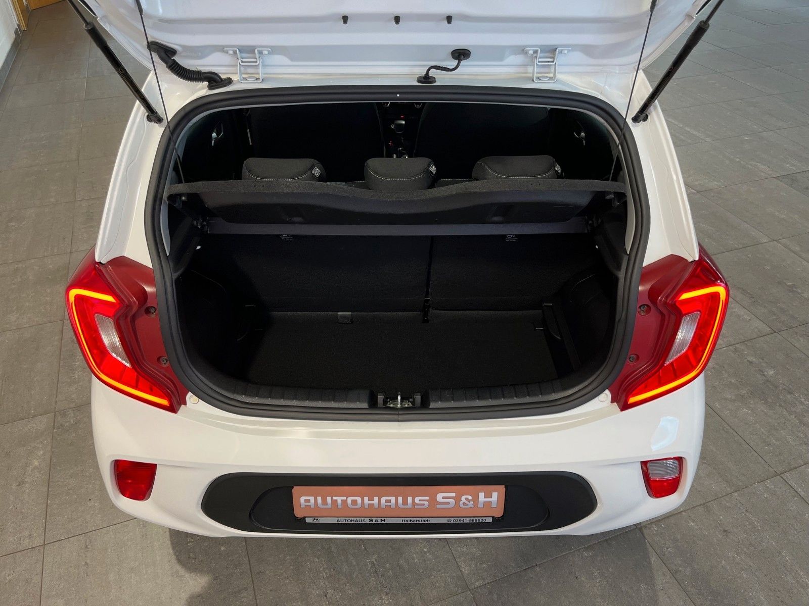 Kia Picanto 1,2 Spirit AT - Samsaru's Car Outlet