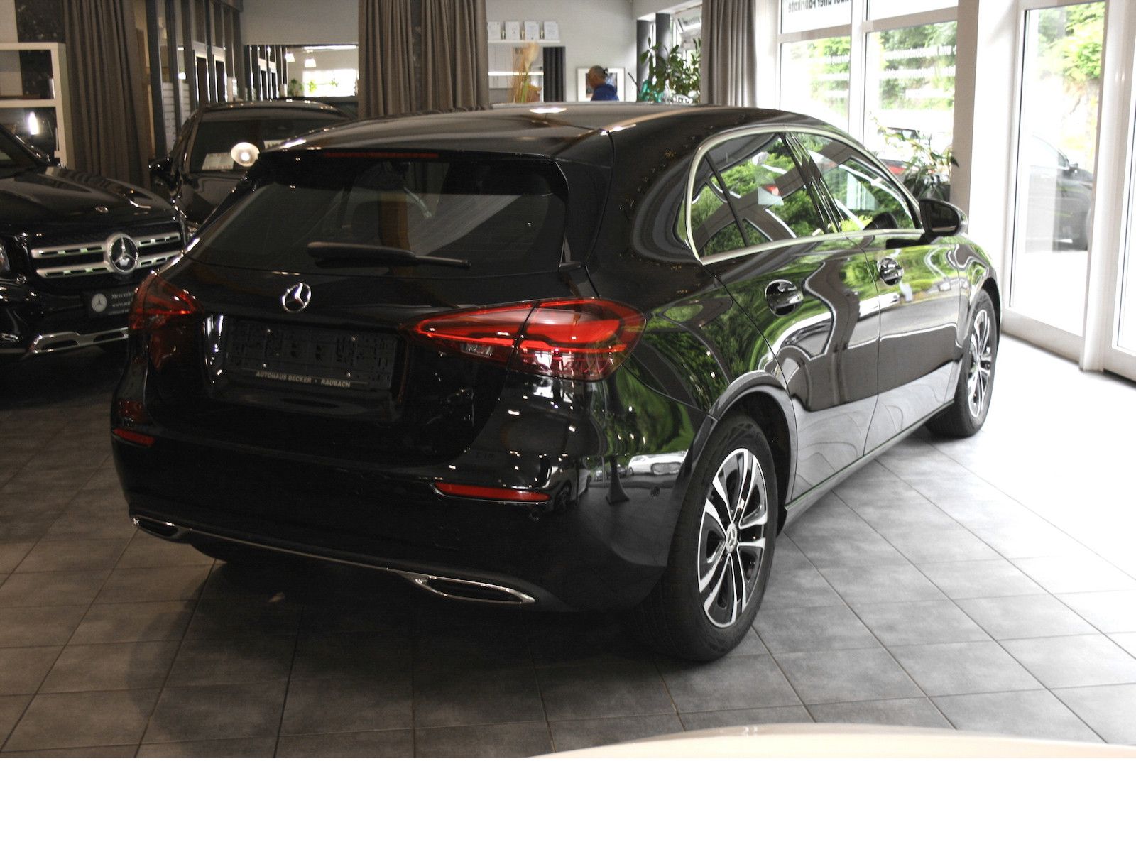 Mercedes-Benz A 180 d Progres. Line Advanced - Samsaru's Car Outlet