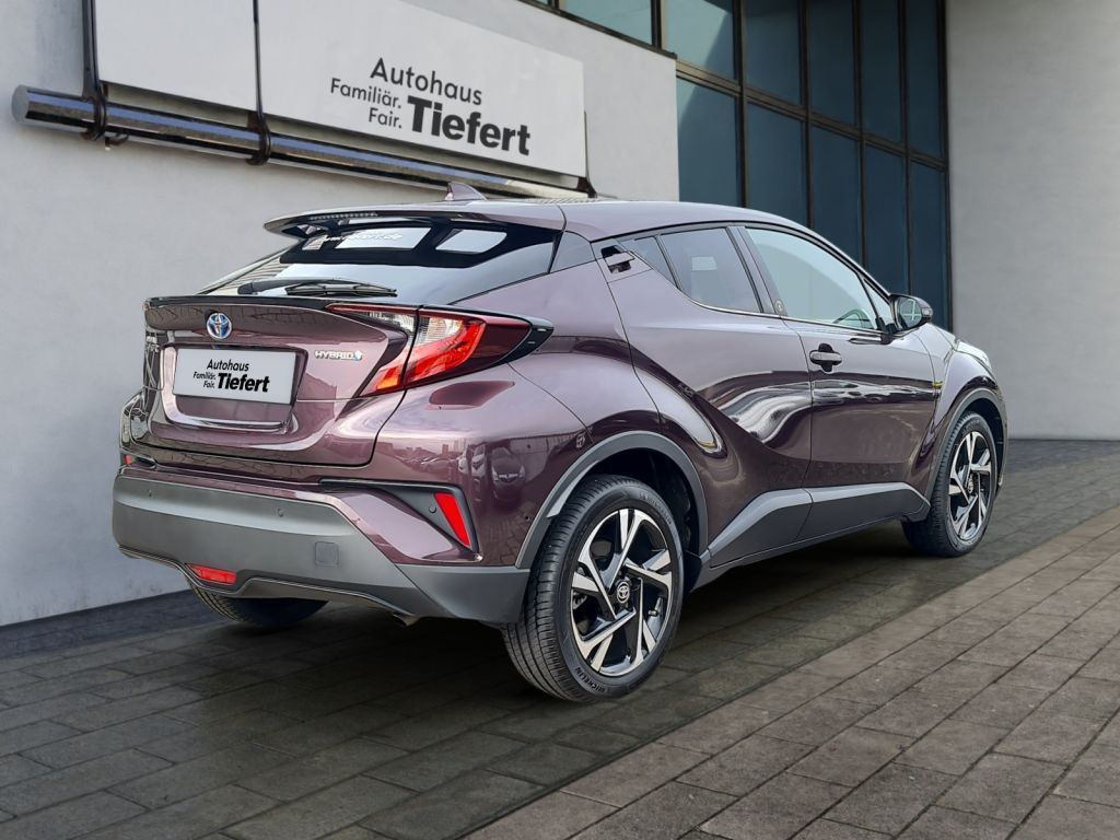 Toyota C-HR Hybrid - Samsaru's Car Outlet