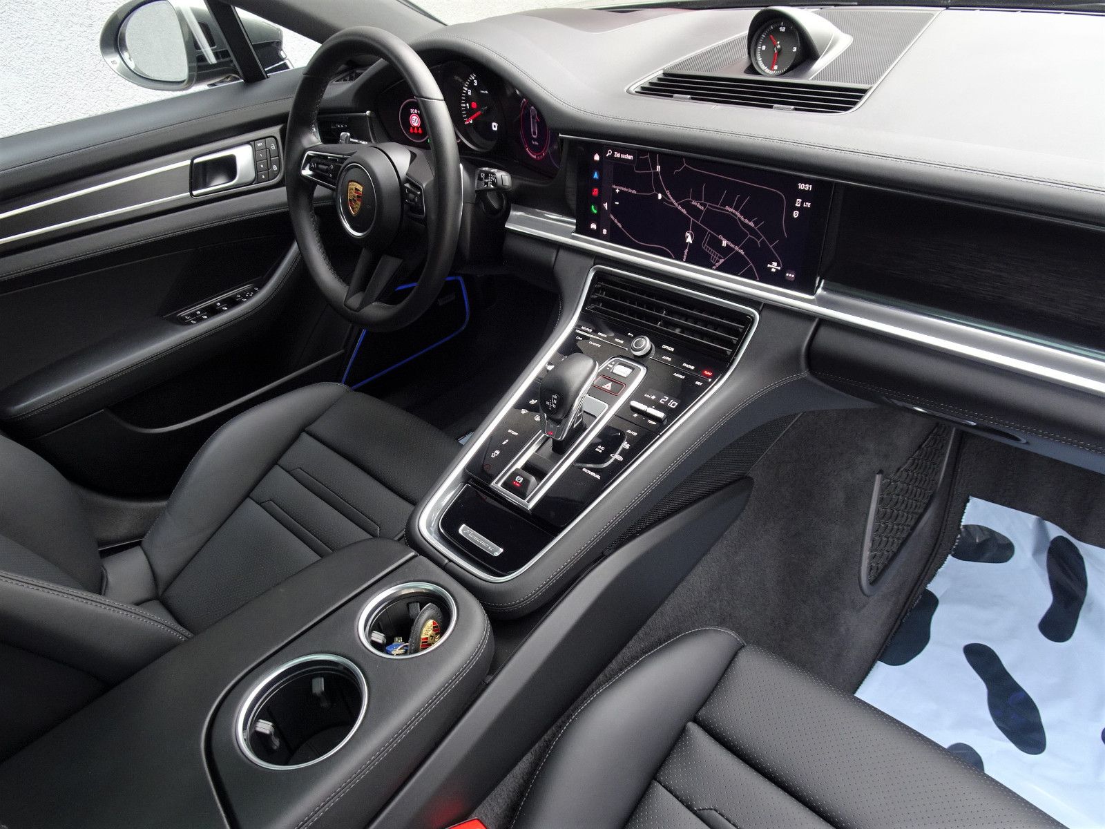 Porsche Panamera Sport Turismo 4 Platinum Edition/Design