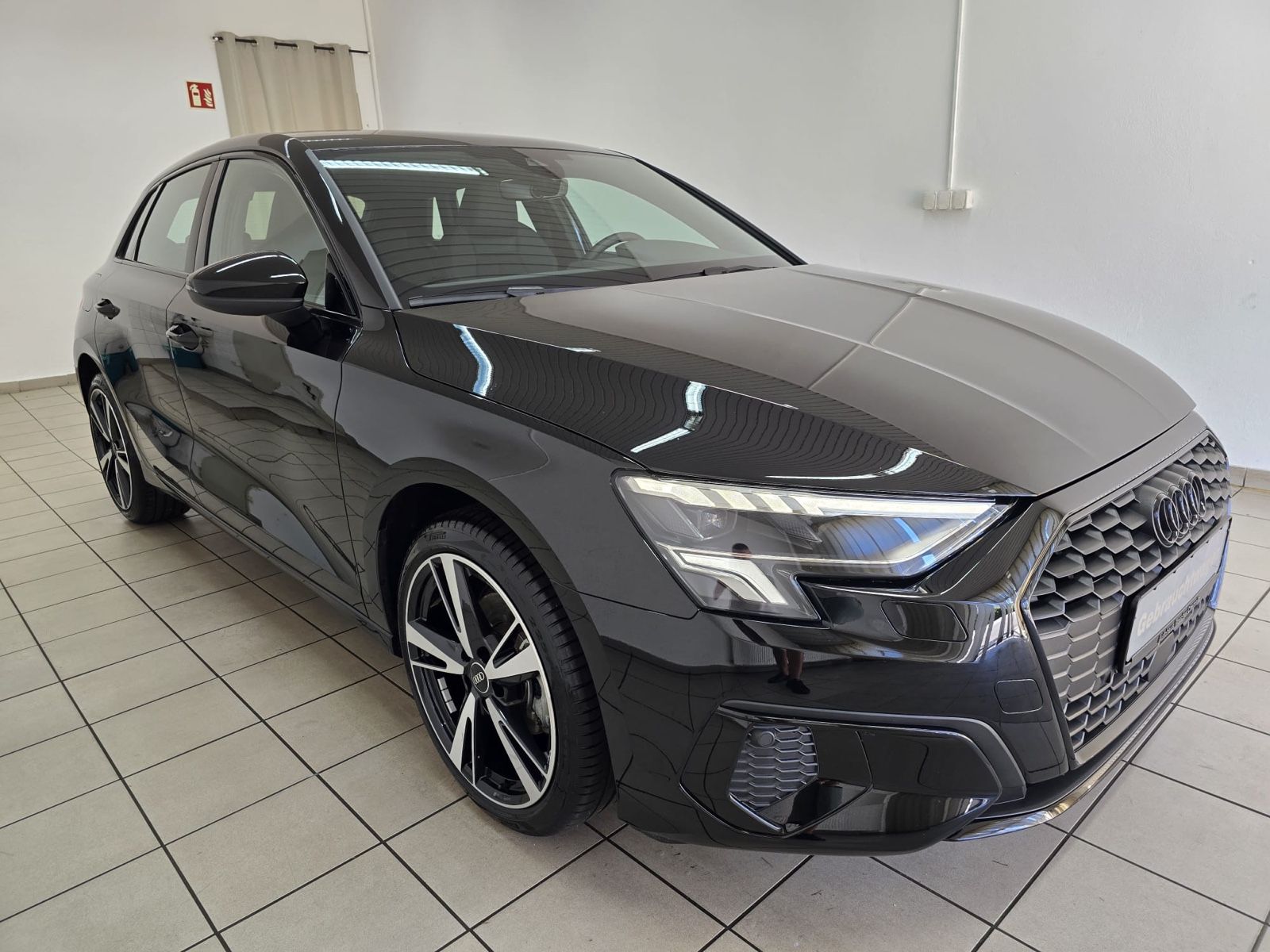 Audi A3 Sportback 30TFSI S-tronic S-Line Optik schwaz